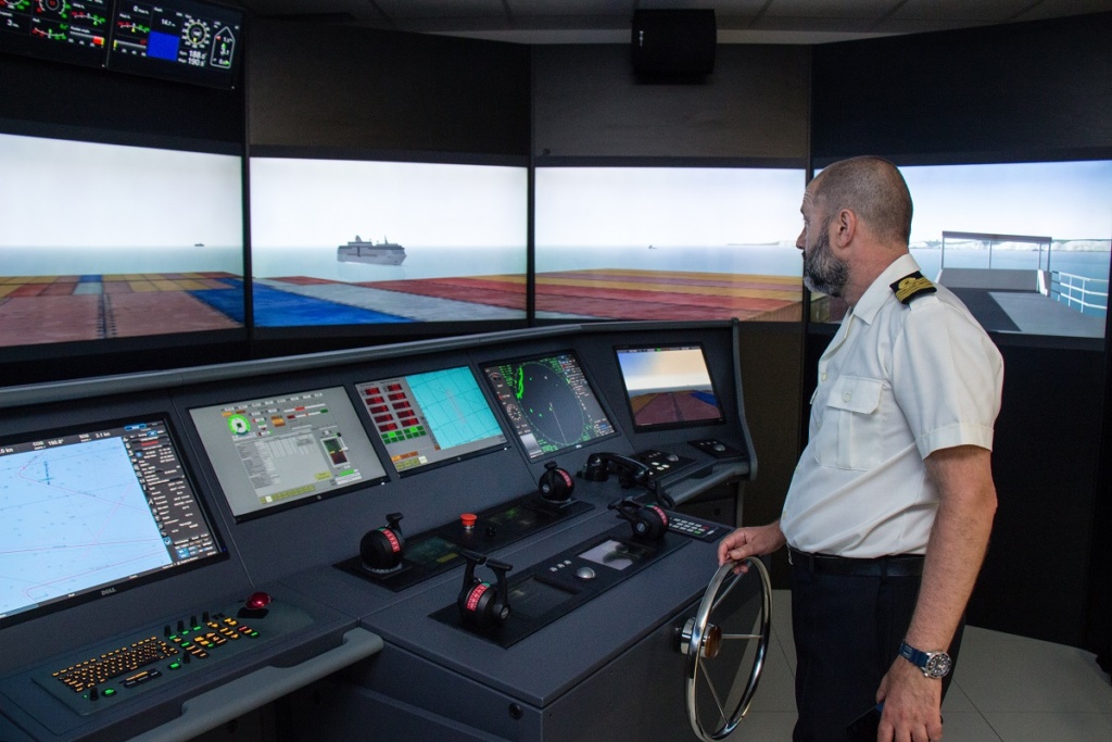 Ship handling and maneuvering Diverso Impex